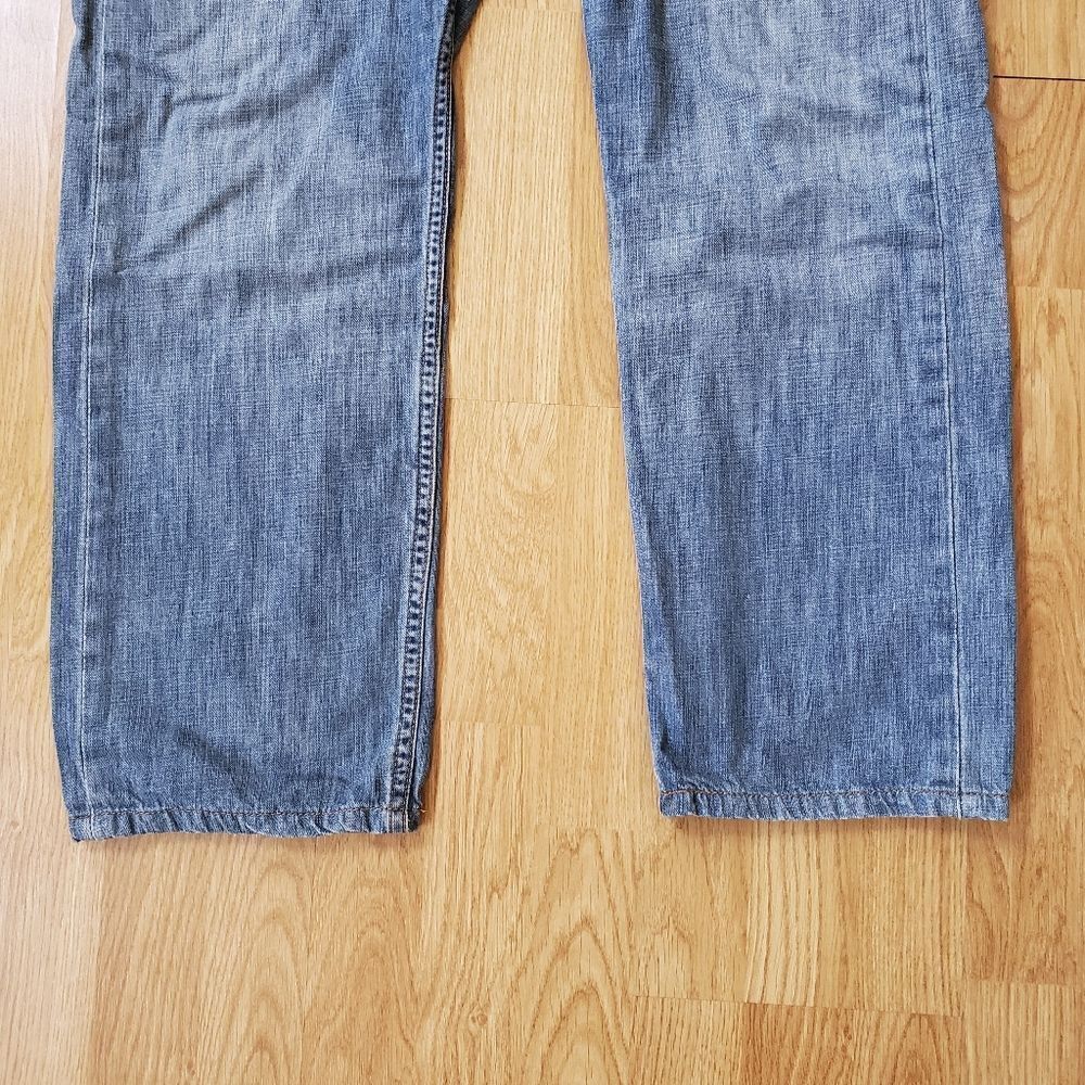 Levi's 505 Regular-Fit Straight Leg Jeans sz 36x28 - Picture 3 of 9